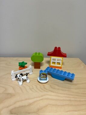 LEGO DUPLO Farm playset - dog figure - Toddler kids toy, building blocks
